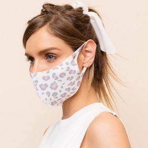 Gilli Accessories - ADULT ANTIBACTERIAL WHITE LEOPARD FACE MASK Gilli Accessories - ADULT ANTIBACTERIAL WHITE LEOPARD FACE MASK
